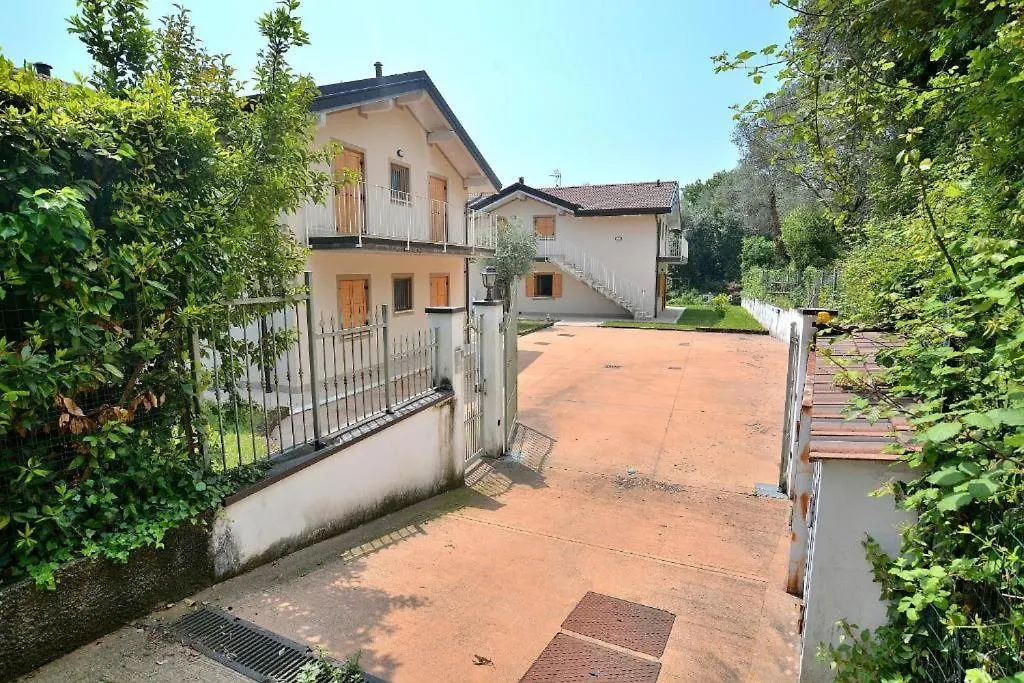 Appartamenti Theo E Fabiola Con Piscina E Vista Lago Toscolano Maderno Włochy