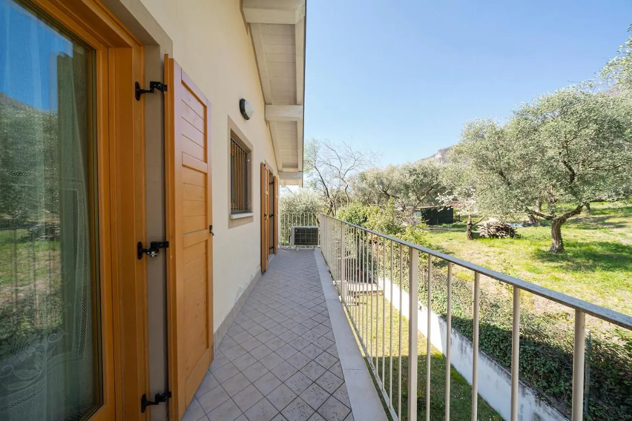 Appartamenti Theo E Fabiola Con Piscina E Vista Lago Toscolano Maderno 0*,